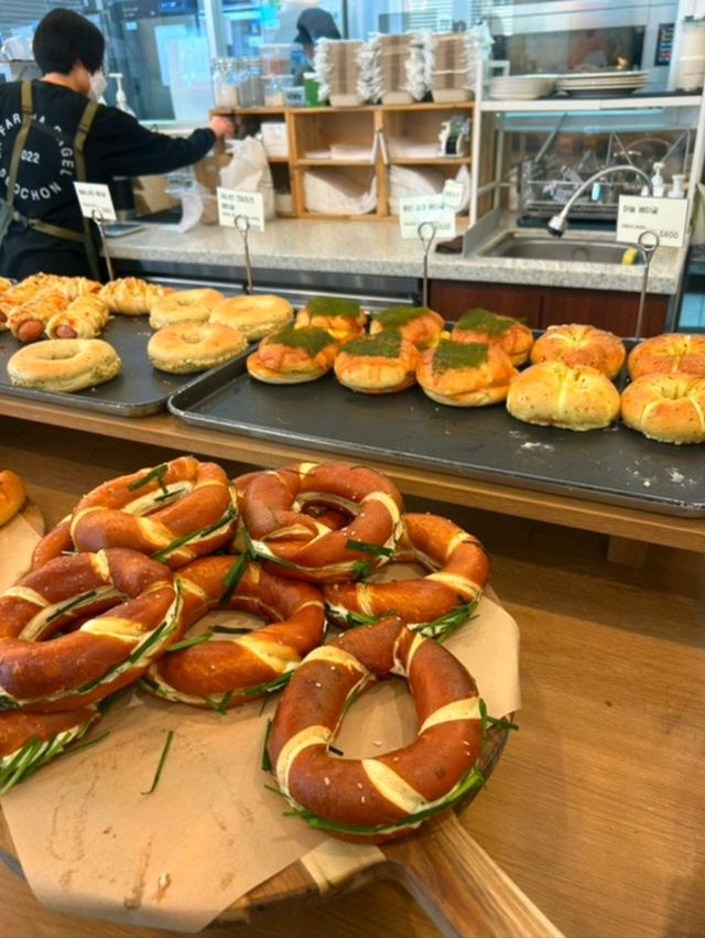[🇰🇷ソウル] ラパリナ西村本店 – チョコ好き必見！ドバイチョコベーグルで甘く贅沢なひととき