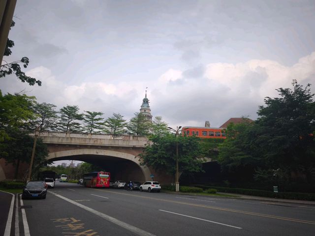 華為/溪流背坡村