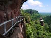 🌄🌊 BUENG KAN WEEKEND ESCAPE: Mekong Mystique & Hidden Cliffs! 