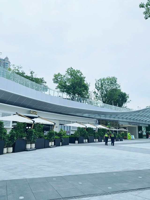 輕鬆半天遊小蠻腰廣場和花城廣場