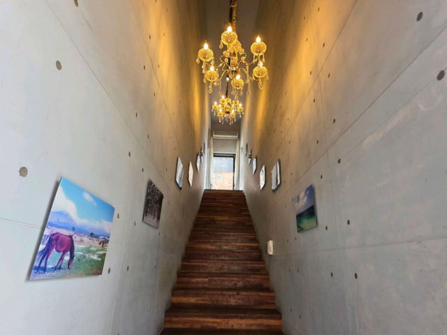 濟州島| 濟州這間海景咖啡廳！你以為在馬爾地夫，藍色夢境