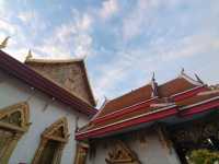 วัดบวรนิเวศวิหาร อารามหลวงชั้นเอกแหล่งความรู้อดีต