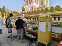 พระธาตุพนม ศาสนสถานศักสิทธิ์แห่งอีสาน