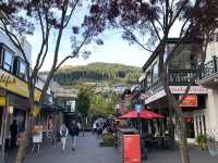 紐西蘭皇后鎮～街景隨手一拍就出片～逛街地方熱鬧又很美