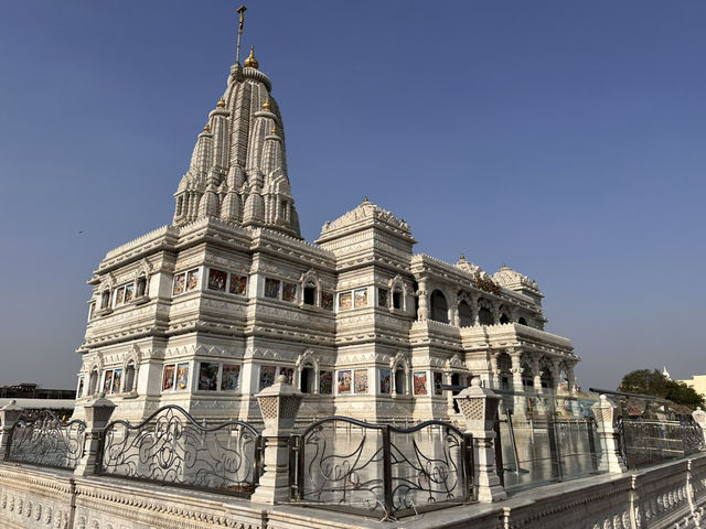 Evening vibes at Prem Mandir, Vrindavan