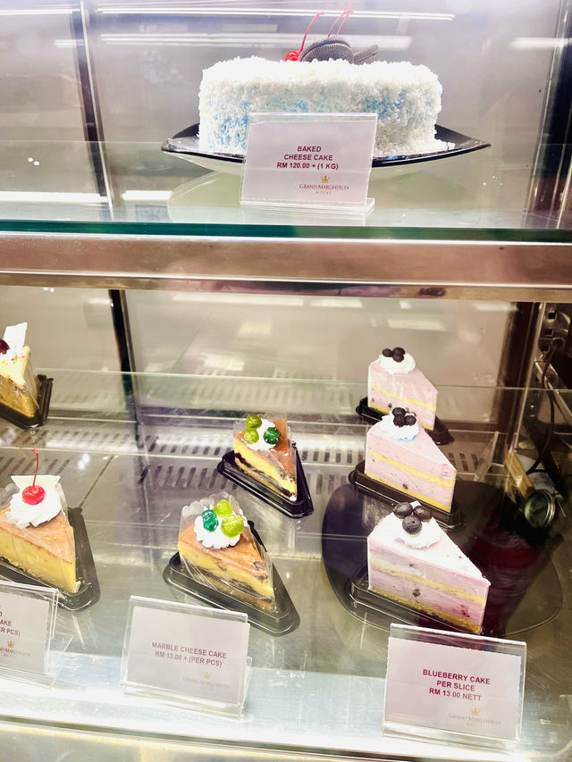 Orchid Garden Coffee House – Kuching’s Delightful Spot for All-Day Dining & Desserts 