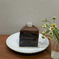 Daisycafebkk 2nd floor cafe (วิภาวดี ซอย 5)