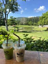 คาเฟ่ดือออมาก