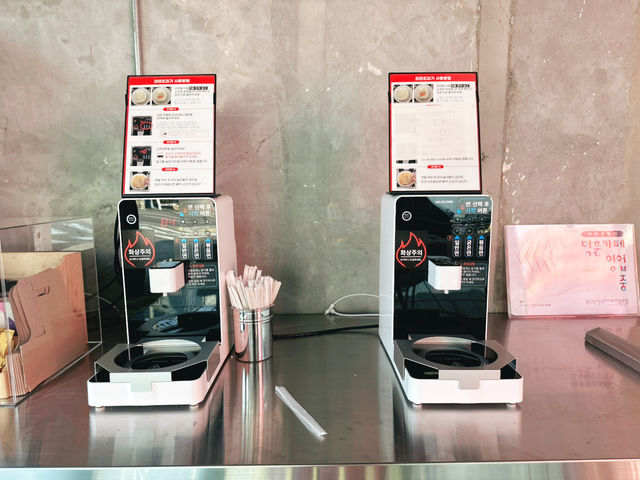 💈🍜 덕훈이용원 노천카페