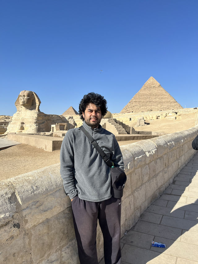 Face to Face with the Ancient World – The Pyramids & The Sphinx 
