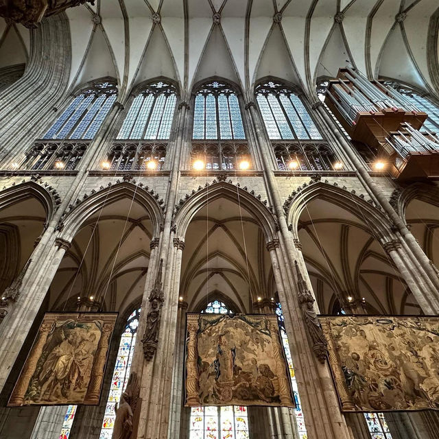 A Summer Visit to Cologne Cathedral: Gothic Grandeur Under the Sun