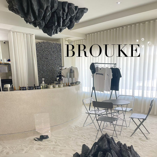 Brouke คาเฟ่บนพื้นทรายที่พัทยา * ˚˖𓍢ִ໋🍃✧˚
