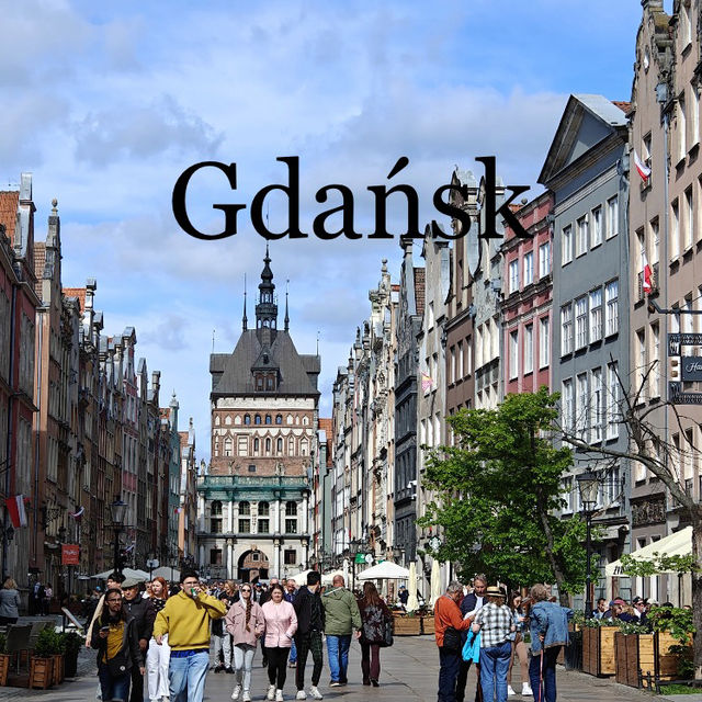 Gdańsk Citywalk: Old Town Charm & Amber Treasures! 🇵🇱🚶‍♀️