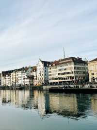 Summer Chic: A Stylish Shopping Day in Zurich