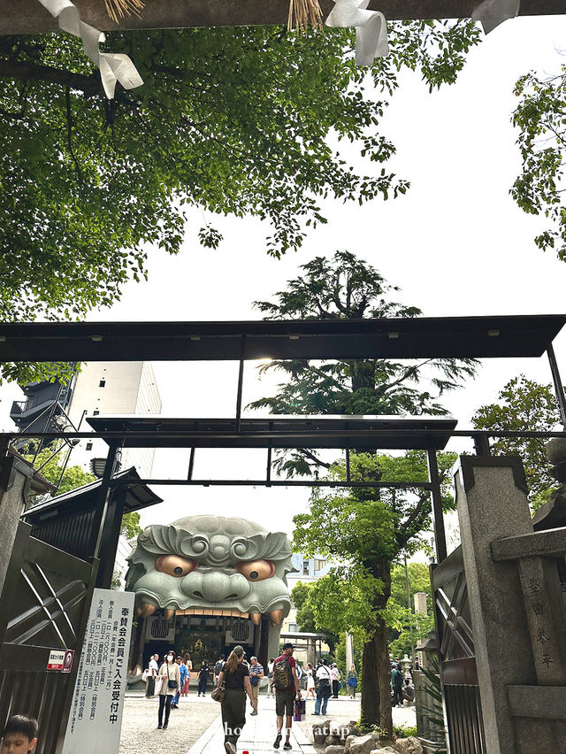  大阪に行ったらここ！難波八阪神社