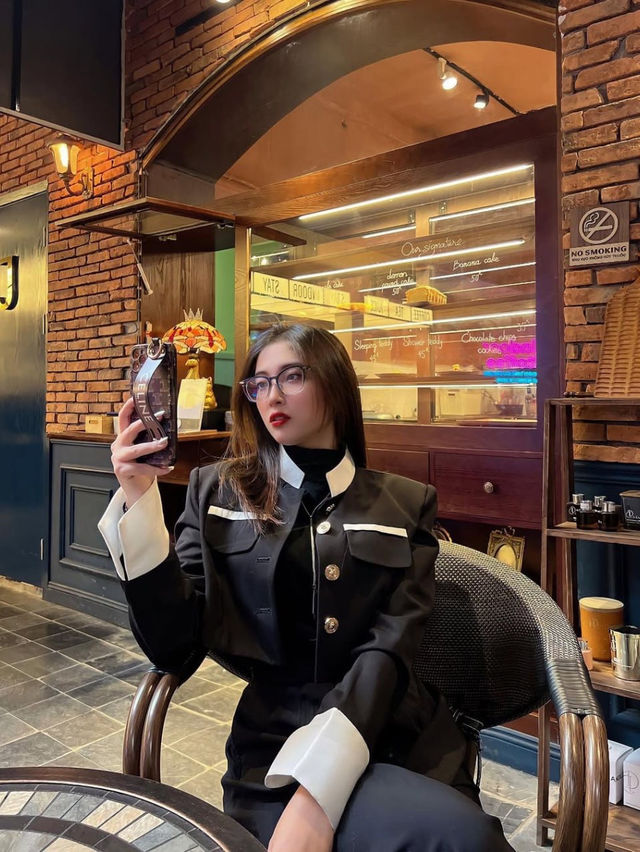 Indoor Coffee & Bistro