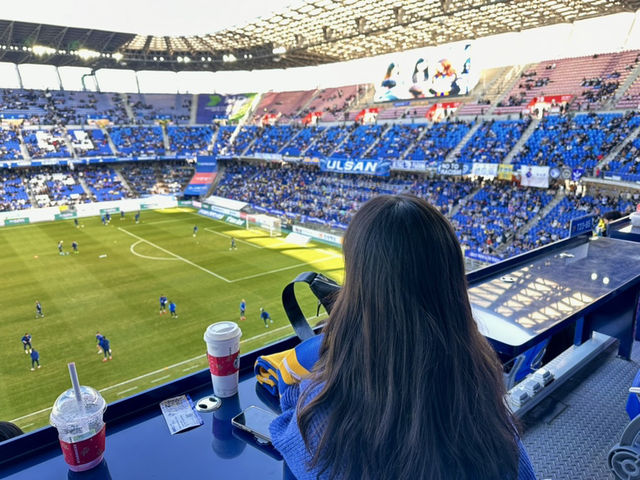 ⚽️ 에너지 뿜뿜! 색다른 울산 야외 데이트, 문수축구장 산책 & 직관 💙