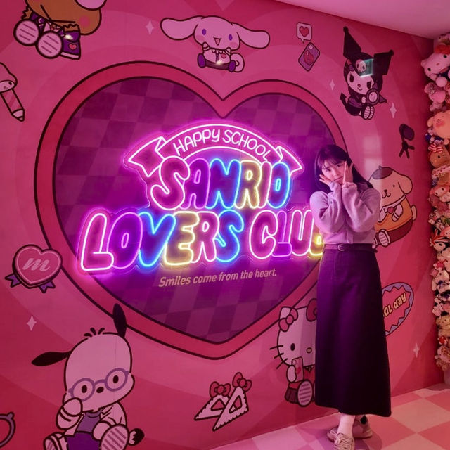 🎀 포차코 덕후라면 필수코스! 홍대 산리오 러버스 클럽 카페