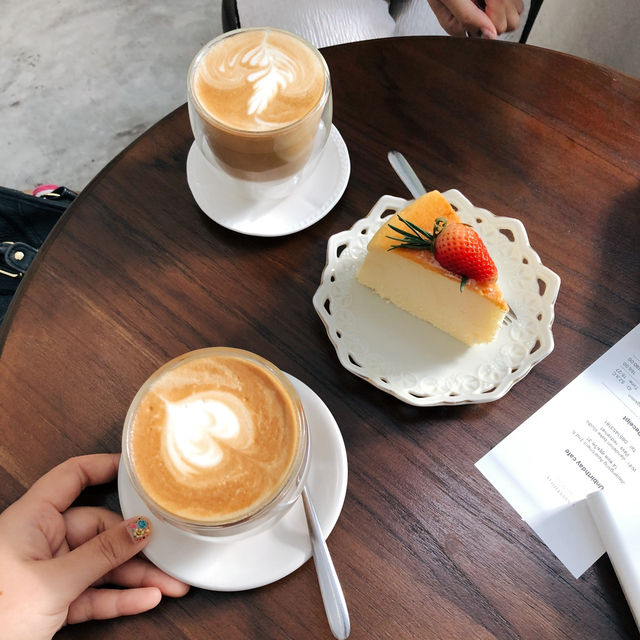 Unbirthday Cafe | Bangkok