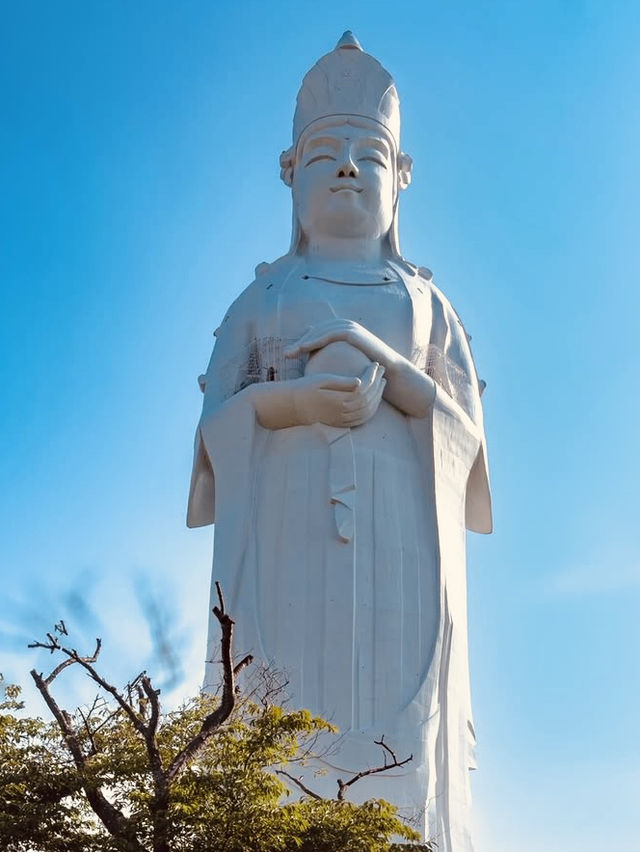 🌊 Solo Spiritual Journey: Tokyo-Wan Kannon in Futtsu City