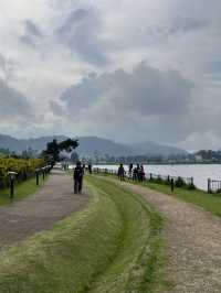 🌄 Gregory Lake, Nuwara Eliya — A Misty Highland Escape