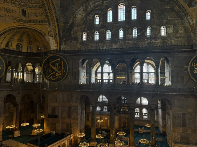 聖索菲亞：1500年歷史的建築奇蹟🇹🇷