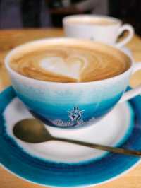 수체아바의 감각적인 여행: Palo Santo Shop Bar & Coffee Hub