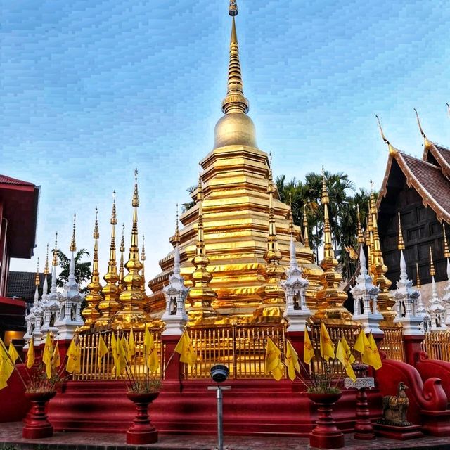 ไปขอพรให้มีความสำเร็จเพิ่มพูนเป็นร้อยเท่าพันเท่า