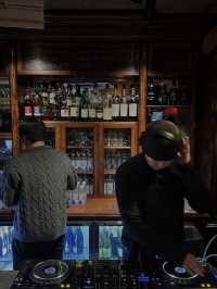 Morning Nostalgia at Knocker Upper Seoul