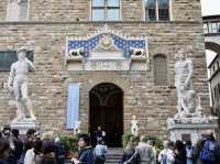 🌟 Loggia dei Lanzi – An Open-Air Gallery That Took My Breath Away