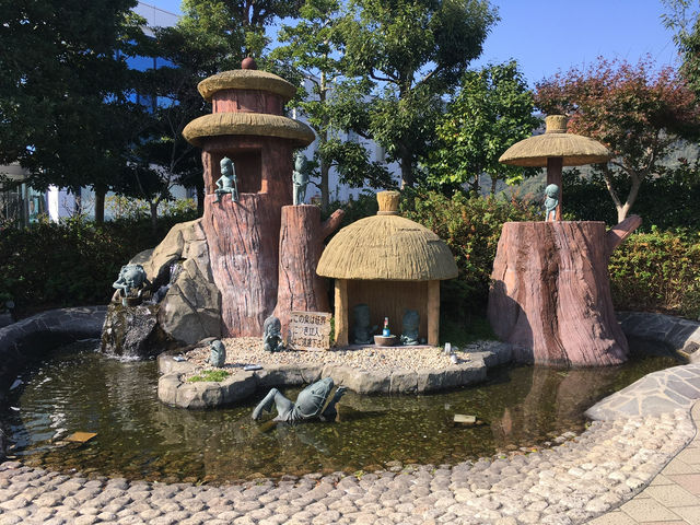 【境港駅周辺＆水木しげるロード｜鳥取県「妖怪ワールドに迷い込める👻“ゲゲゲの鬼太郎”のふるさと」】