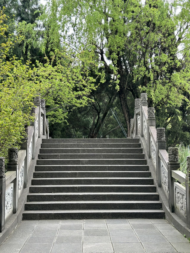 Shrine Of Lost Causes: Where Sichuan Mourns Its Greatest Strategist