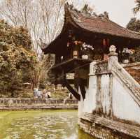 🌿✨ *One Pillar Pagoda (Chùa Một Cột): Hanoi’s Lotus-Inspired Miracle* 🏯🌸