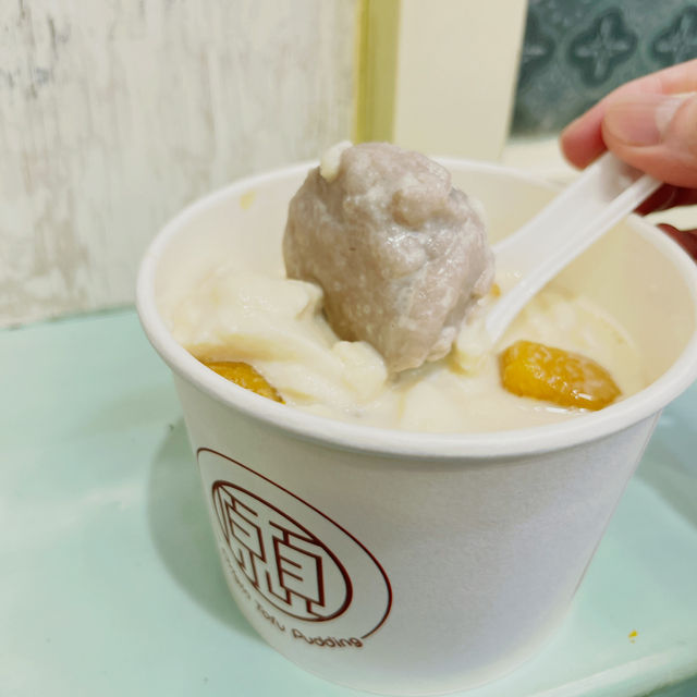 🌙 After Dark in Taipei: Hidden Local Flavor in Huaxi & Xichang Night Markets