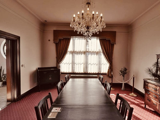 A a beautifully preserved Western-style residence located in Harbor View Park