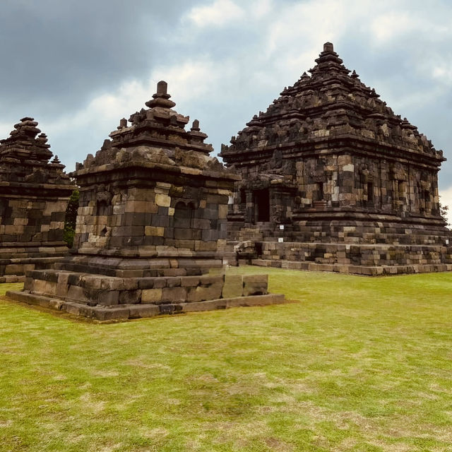 🌄 Solo Adventure at Ijo Temple: Yogyakarta’s Hidden Sunset Gem 🌿