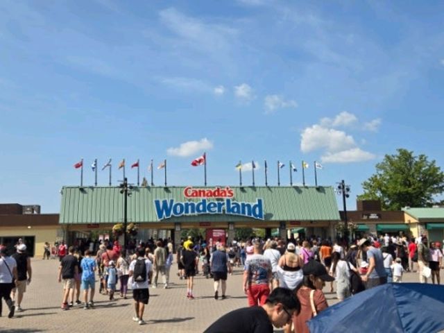 [🇨🇦トロント] 絶叫からファミリーまで楽しめる！カナダズ・ワンダーランド