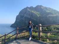 ✨Chilling at Seongsan Ilchulbong – The View is Enough✨