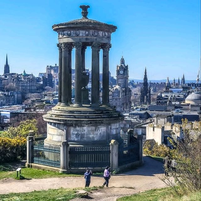 Beautifull location with a stunning 360⁰ view of the city of Edinburgh. It's a bit of a climb to get up there