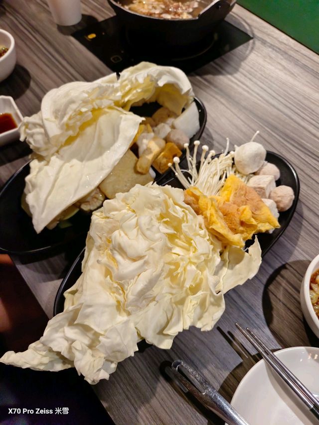 狂一鍋新莊復興店，平日午餐爽吃不限時