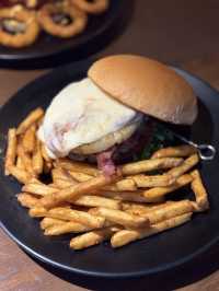 훈연 구름버거의 유일한 공간 프리미엄 수제버거 맛집 ‘미스피츠’🍔🍔