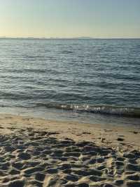 หาดสะกอมริมถนนใหญ่ น้ำสวยใสสะอาด 🌊