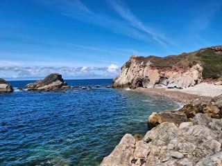 Откройте для себя морскую историю в Музее якорей в Салинасе