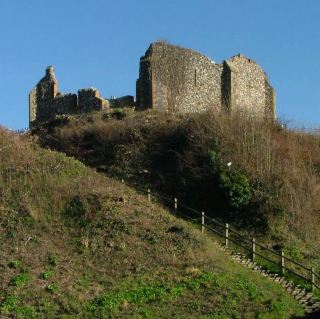 Eye Castle – Norman Ruins with a Timeless Presence