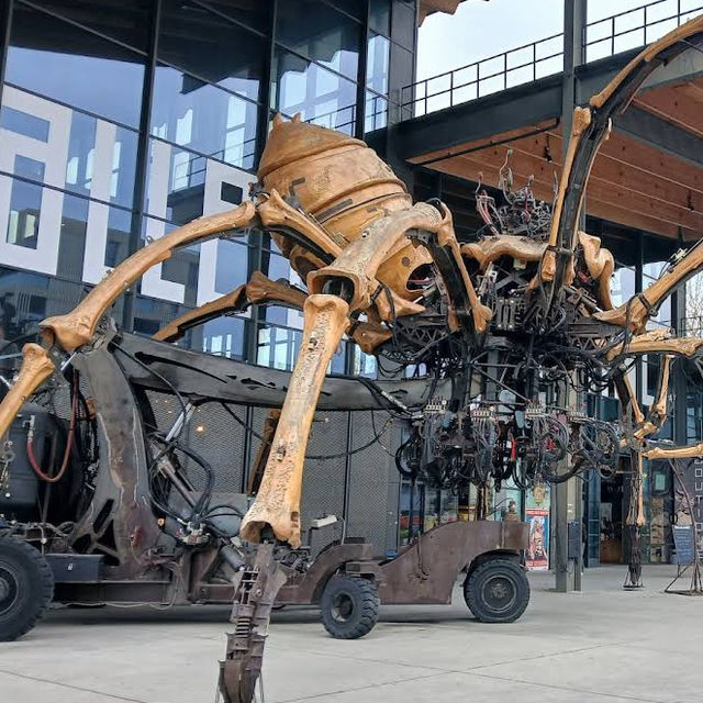 Theater of Giants at Halle de la Machine