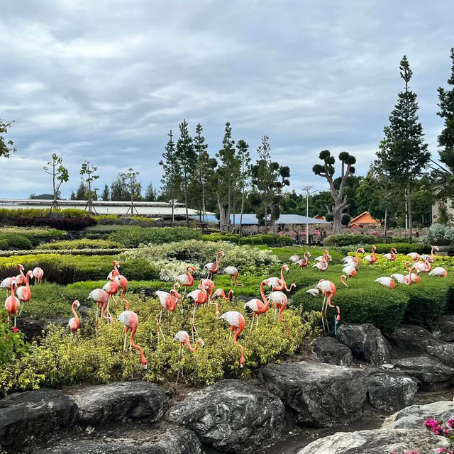 🌿 Chonburi Nong Nooch Tropical Botanical Garden — Guide 🌿 Chonburi Nong Nooch Tropical Botanical Garden — Guide