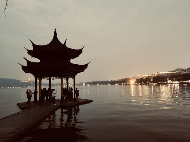 入秋的西湖:一湖秋水一城詩意 入秋的西湖:一湖秋水一城詩意