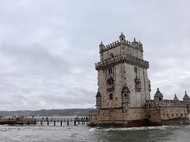 Timeless Charm and Vibrant Energy in Lisboa