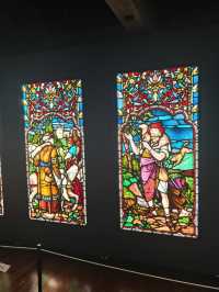 日光映照絢麗宗教藝術