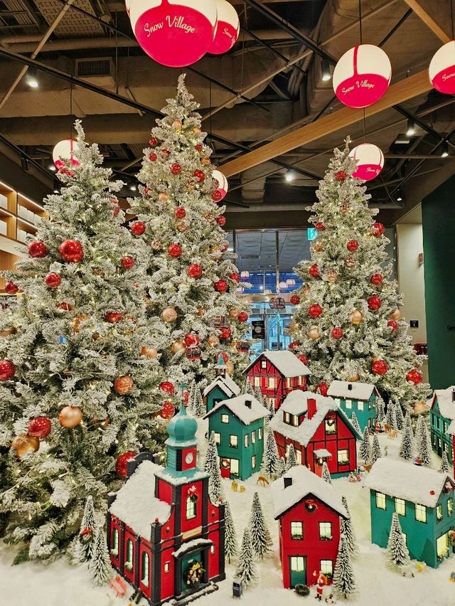 예쁜 산타마을이 반겨주는곳!🎄 스타필드마켓 죽전🎆